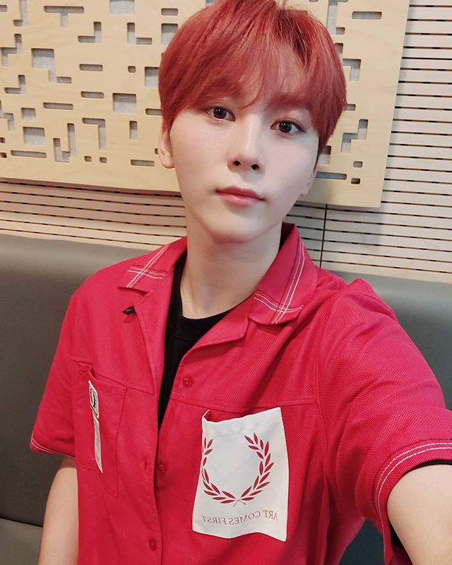 Seventeen_FR's tweet photo. Ξ INSTAGRAM Ξ 200625 - boomboom_power_

✔ #BoomBoomPower
Avant l'émission, l'heure des selcas 🤳
-
#SEVENTEEN
#Seungwan #Joshua
#BeauxVisages
#Brillants
💙💛💙💛💙💛 https://t.co/drdMrRtm8R