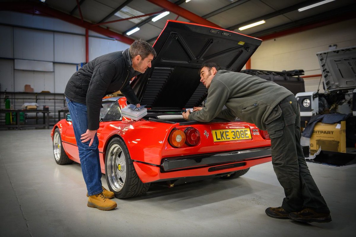 Take2theRoad's tweet photo. At 9pm this evening on Quest the brand new show Vintage Voltage premiers. It features @elecclassiccars and their conversions. Here's my interview with company founder Richard Moggy Morgan, who I first met back in 2016.
#VintageVoltage #EVClassics
https://t.co/FVrsMc7Gyo https://t.co/3tsQIVOQ1H