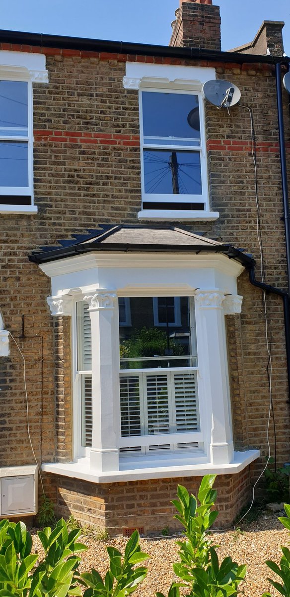 Just finished !
<a href="/JohnstonesTrade/">Johnstone's Trade</a> masonry paint 
<a href="/ZinsserUK/">Zinsser UK</a> allcoat satin windows 
@FarrowandBall Hague blue eggshell front door .
<a href="/purdybrushes/">Purdy</a> <a href="/Staalmeester/">Staalmeester Brushes</a> 
<a href="/ToupretUK/">Toupret UK</a>
