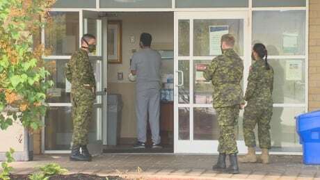 CBCPolitics's tweet photo. Provinces 'failed to support seniors,' Trudeau says following release of troubling new pandemic study https://t.co/jRQEsVnrqq #hw #cdnpoli https://t.co/JE8j8mIwOH
