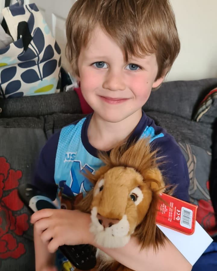 Tremendous Tristan in this lovely photo sent in. Tristan & his friend Charlie had a Sonny the Lion each during lockdown to help them keep connected. The power of toys is truly magical, hence why it is our goal to supply free toys to very sick children through our special scheme.