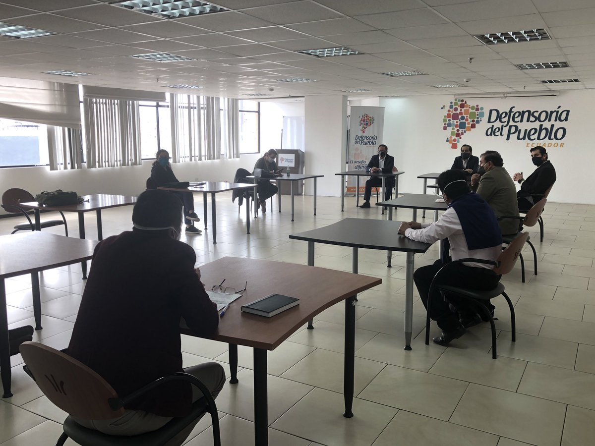 MujeresIspEc's tweet photo. 1/2 Dirigentes de las organizaciones @CONASEP_EC #FENOGOPRE #FETMYP @FENAJE1 @ASOUASB @ANTAPS afiliadas a la #ISPEcuador, mantuvieron reunión con el Defensor del Pueblo @freddcarrion para tratar temas referentes a https://t.co/pZoADgHxws
