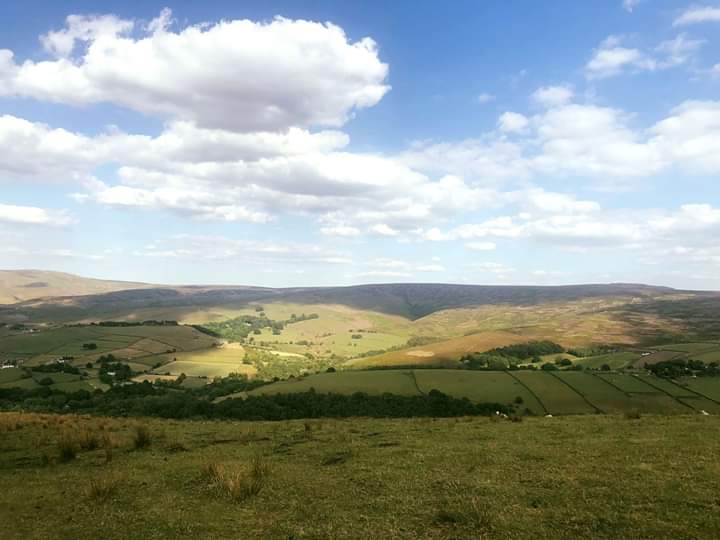 Lymefield's tweet photo. From the #Cheshire plains to #PeakDistrict moorland we are lucky to have spectacular scenery, with epic skylines on our very own doorsteps! We would love to see your #holiday snaps whilst you've been #holidayingathome this #summer.
#lymefield
#gardencentre 
#farmshop https://t.co/Wasxjxoqg6