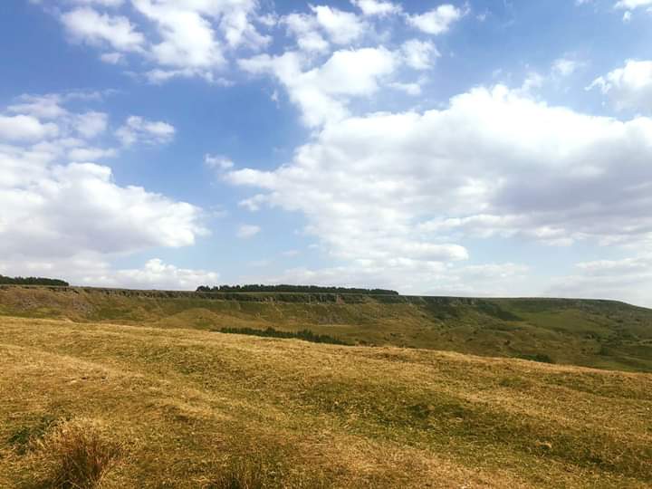 Lymefield's tweet photo. From the #Cheshire plains to #PeakDistrict moorland we are lucky to have spectacular scenery, with epic skylines on our very own doorsteps! We would love to see your #holiday snaps whilst you've been #holidayingathome this #summer.
#lymefield
#gardencentre 
#farmshop https://t.co/Wasxjxoqg6