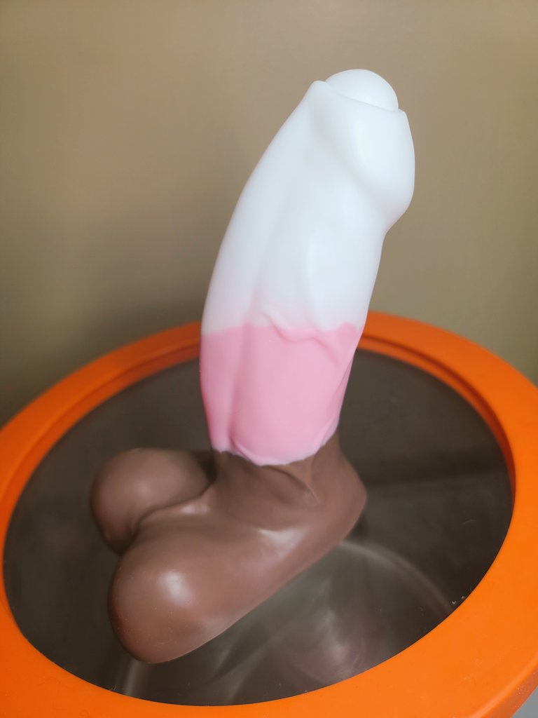 Jabbercocky_Co's tweet photo. Feeling summer ice cream vibes with this pour 😎🍦 #comingsoon #siliconesextoys #siliconedildos #bodysafesextoys #indiesextoys #fantasysextoys #fantasydildo #jabbercocky #addsomecolourtoyourlife #madeinalberta #madeincanada #queerlyowned https://t.co/sWd451AcDc
