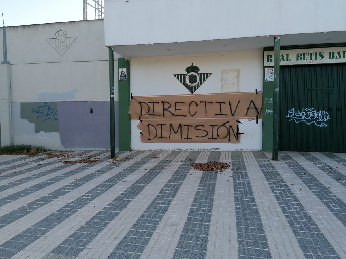 odio_comando's tweet photo. DIRECTIVA DIMISION https://t.co/YbuYWcsaEv