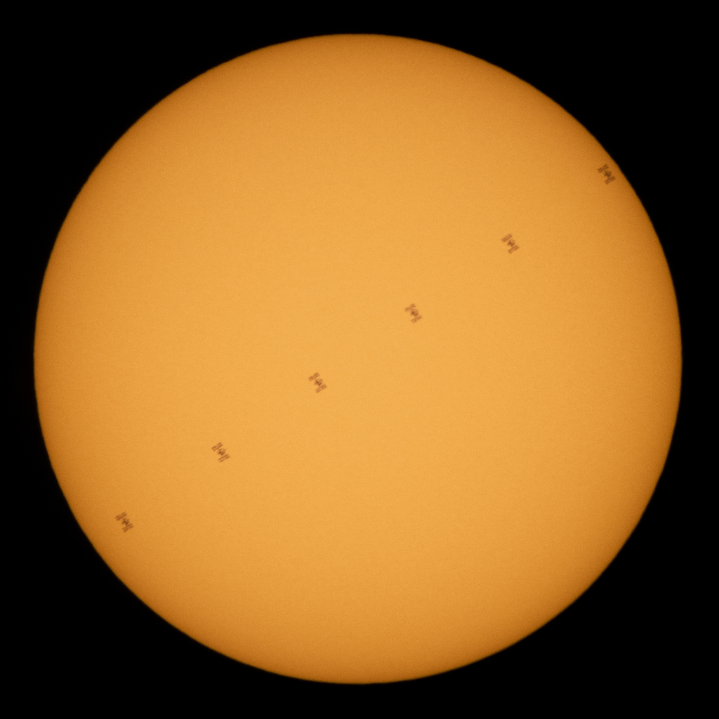 CryptoC360's tweet photo. The Space Station's Solar Transit via NASA https://t.co/JR1NKqVbl4 https://t.co/r4yqZ3J0E6