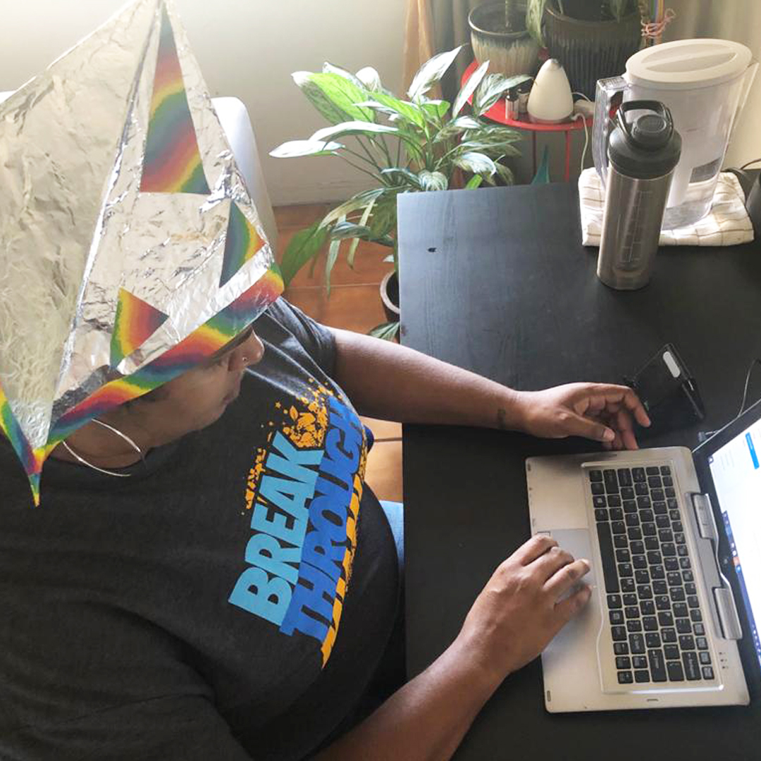 BreakthroughMia's tweet photo. Today is #NationalWorkFromHomeDay.
We cannot say enough about our team and how they have all made working from home WORK โ https://t.co/SfnExjgvFF
#BreakthroughTheDistance #ChangingLives #CreatingLeaders #HardWork #RawTalent #ThankfulThursday #WFH https://t.co/mf4Y9vP784