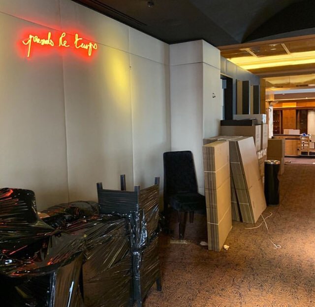 “Prends le temps” mais pas trop! Début des travaux au @restaurantpierregagnaire pour vous accueillir en septembre avec de belles surprises... @fabienchalon #restaurantparis