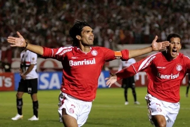 leftfut_'s tweet photo. Você sabia? A Libertadores de 2006 teve 14 artilheiros com 5 gols cada. https://t.co/W2y8cVf3L6