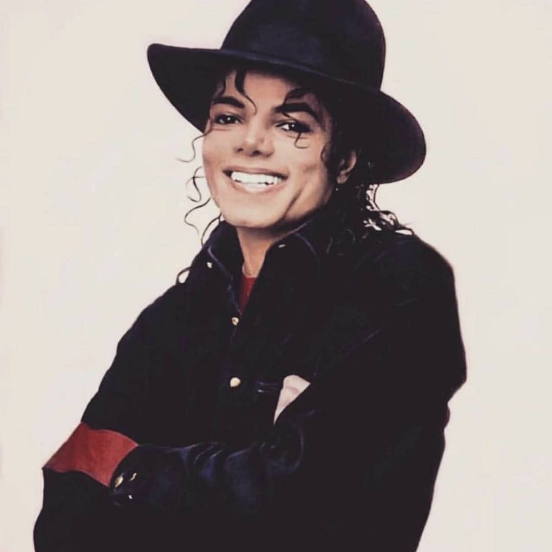 SydneySchader's tweet photo. 11 years ago today we lost a musical icon. Michael Jackson’s music has had so many meanings in my life. #RIPMichaelJackson #MichaelJackson https://t.co/C2SCpwxIut