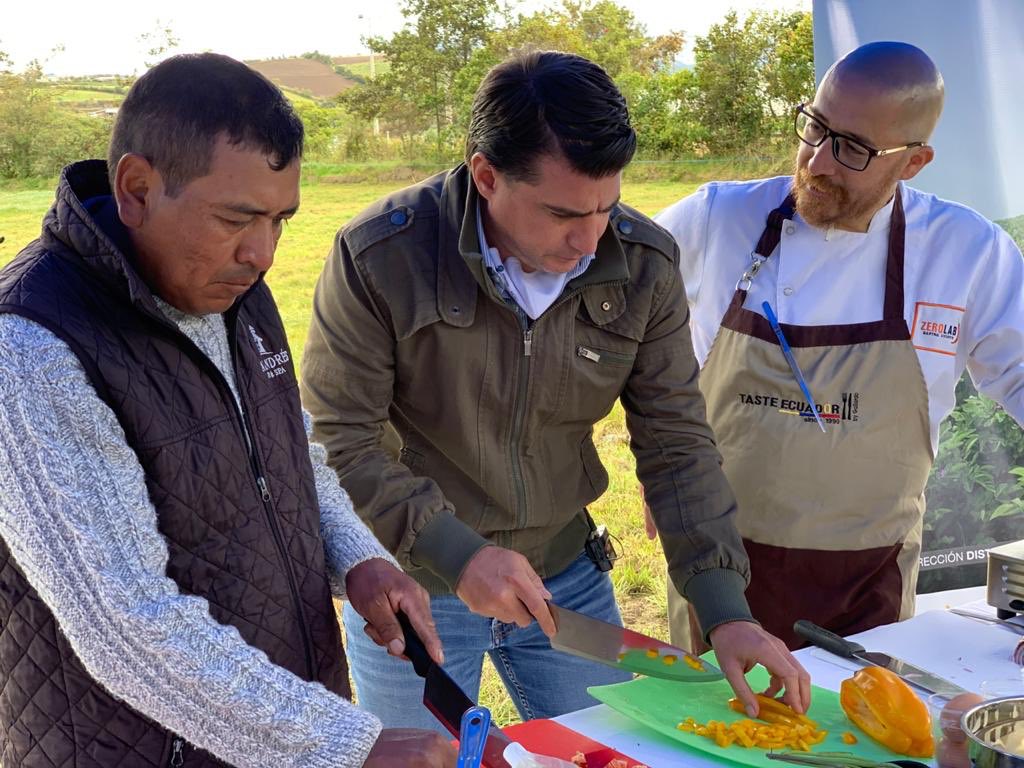 En Ecuador tenemos 570 variedades de papa, las que constituyen una parte importante del tesoro cultural del país. Estamos en vivo con el chef Carlos Gallardo de <a href="/TasteEcuador/">Carlos Gallardo</a> y nuestros productores. ¡Acompáñanos! 

bit.ly/3831xOv