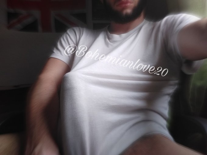 &iquest;Me quitas la camiseta? 😏😈🔥 https://t.co/1s9HEm6vvA