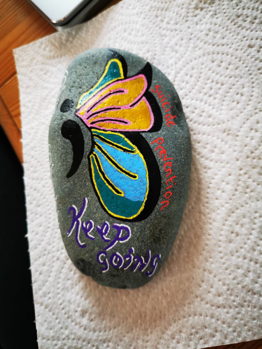 o_tweeters's tweet photo. Blackburn Have been getting crafty! We collected stones to decorate with patterns and quotes ⭐️🌈 One of our staff enjoyed this so much she has taken this up as a hobby at home!

We have some exciting ideas ahead with our stones 🌟 watch this space! #OTweeters #craftythursdays https://t.co/zrwfn4YoDs