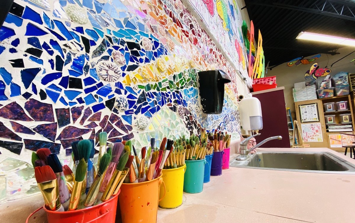 How to Hook Online Learning to the Arts hubs.ly/H0rtfHV0