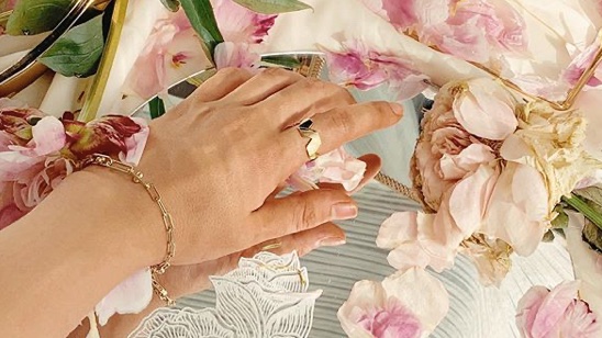 Themilkandrose's tweet photo. Shop our store and get inspiration from our board.
#Fashonista #style #jewelry #minimalist #accessories #jewelrytrend #seeksimplicity #effortlesschic #minimaliststyle #minimalchic #beigeaesthetic #ring #Bracelets #simplebeyond
https://t.co/8epmfULBcM https://t.co/F2J5qCITt3 https://t.co/iX1PMVF4tR
