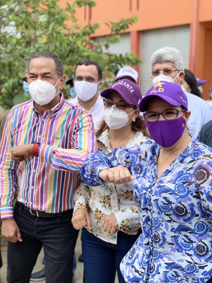 JCesarValentin's tweet photo. ¡Bienvenida! compañera @margaritacdf a Santiago, la ciudad corazón. Los santiagueros le recibimos con entusiasmo y mucha alegría. https://t.co/Rov66FRud2