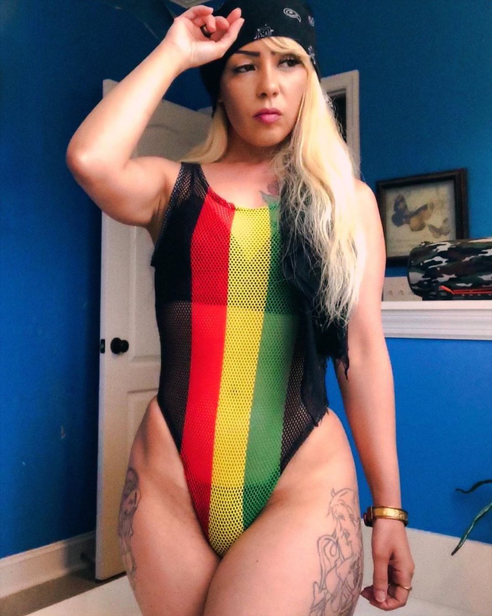 CYEvolution's tweet photo. Love is the rebel. Reggae is life. ๐ฟ๐ผโค๏ธ๐๐๐ค
@beautifullybrutal71781 wearing the โReggae Colorsโ bodysuit available earthwide at https://t.co/HTf9lEIpnc
#ReggaeColors #Bodysuit #Cooyah #OneLove #Rasta #Zimbabwe #Dancehall #Reggae #Jamaica #irie https://t.co/6YadaNTITp