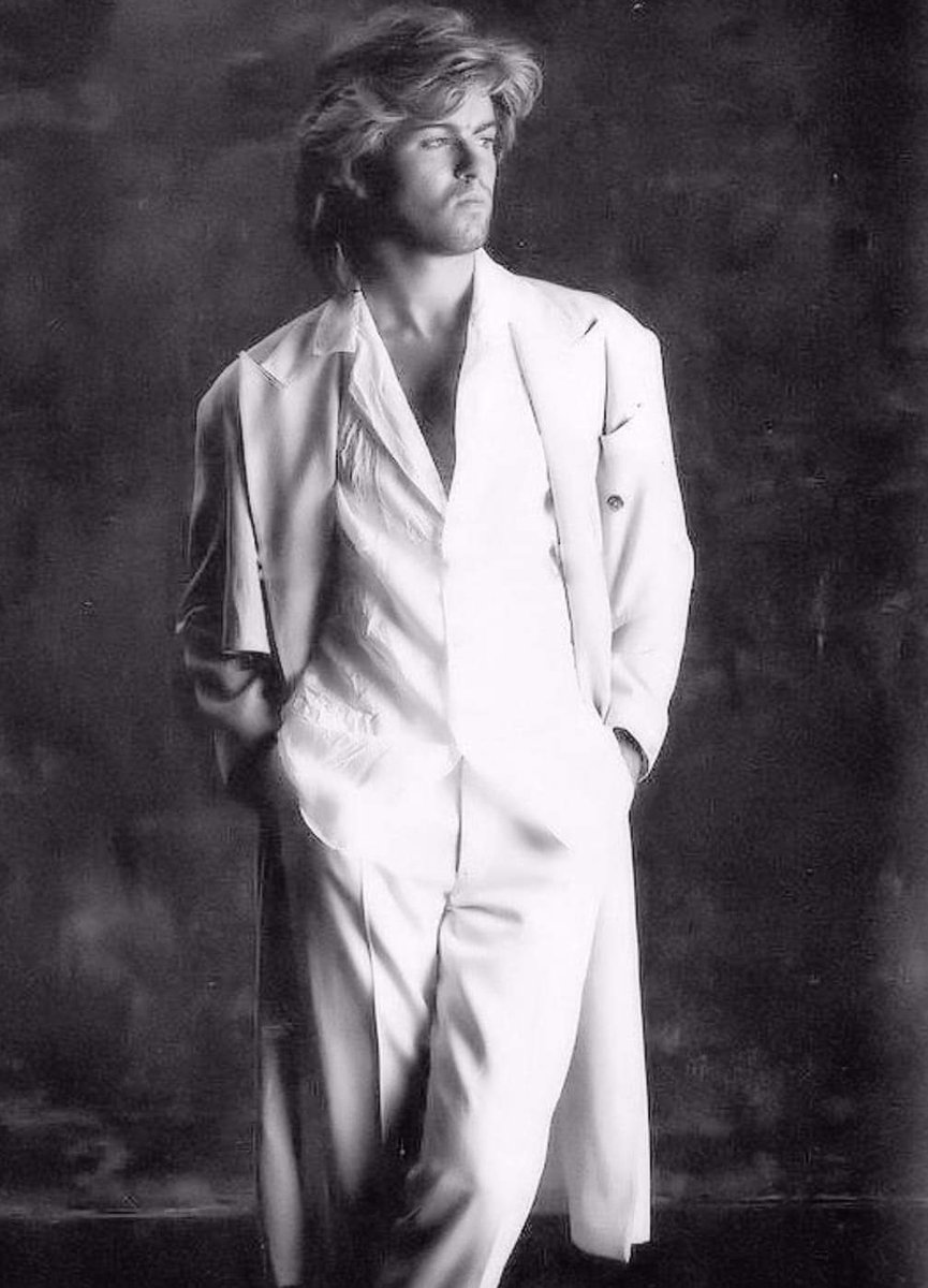 AniaJaniszewsk1's tweet photo. Happy Birthday George!
#georgemichael #GeorgeMichaelDay #gm57 https://t.co/yw55iSmVz9