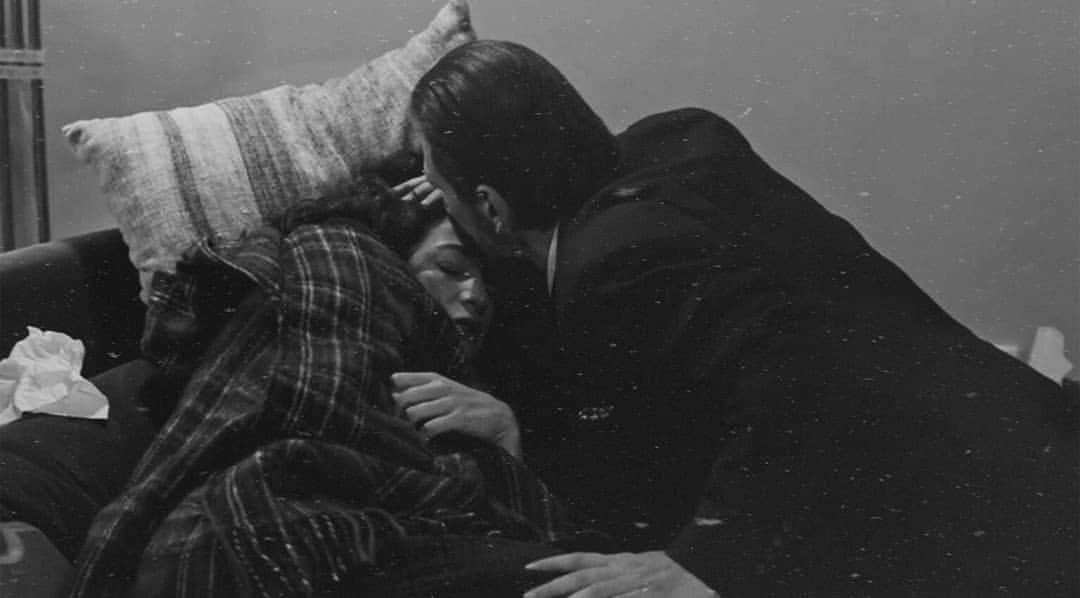 - شخصآ واحد حقيقي بجانبك ، يكفي لمواجهة العالم كل يوم 🖤