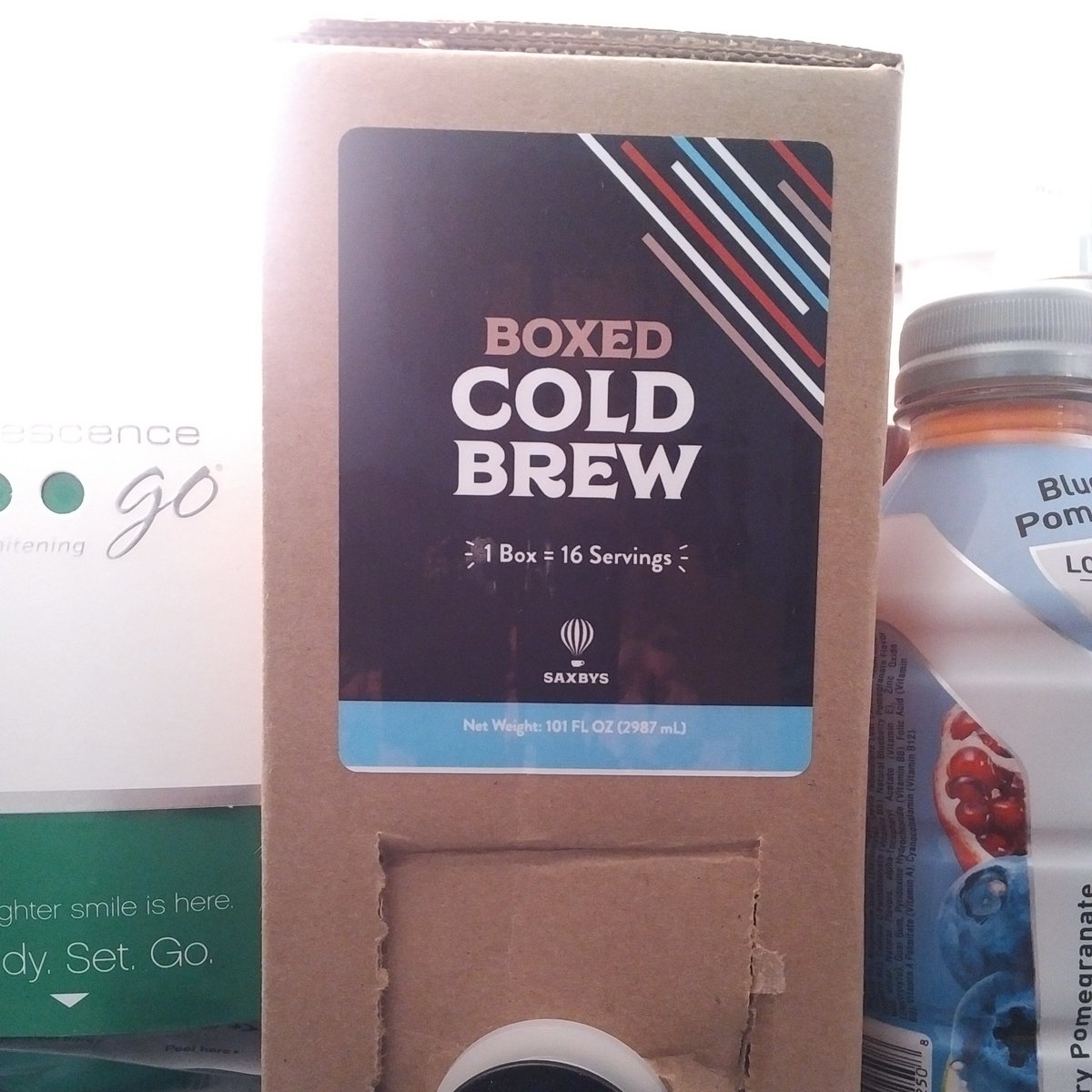AlexBar89375642's tweet photo. @Saxbys The Coolest Box in the World has arrived! #Saxbys #ColdBrew #Coffee #AtHome https://t.co/deEgoJ1MX2