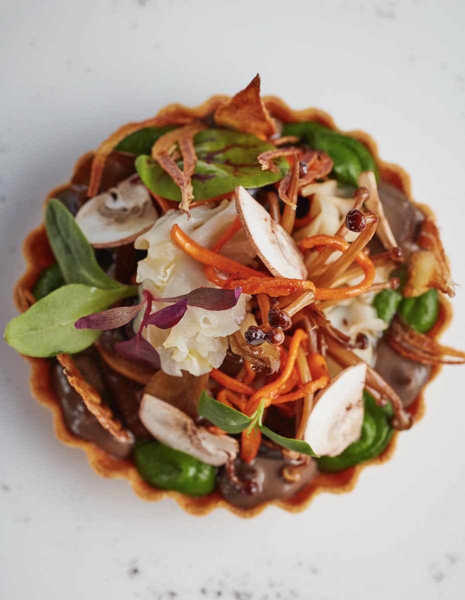 michelrouxjr's tweet photo. On the 4th July I’m heading to Notting Hill and ordering this at Caractere...https://t.co/nmFNJOYHn1   Can’t wait 😋👍🏻👨‍🍳 https://t.co/XMgp4EqirH