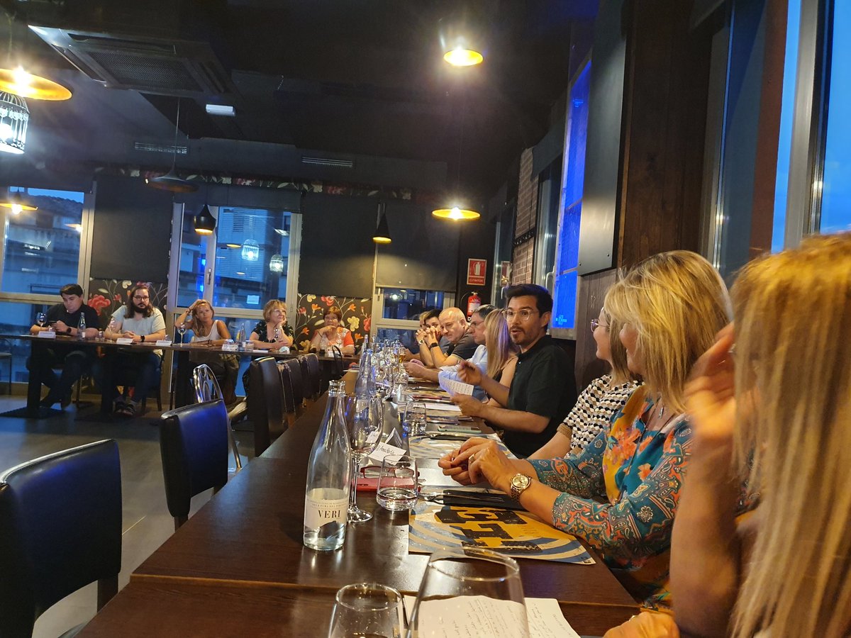 En <a href="/toniaira/">Toni Aira</a> comença el @lleidapiula i què  millor  que recordar Nacionalistes d'esquerres, una gran aposta teòrica...sense resultat pràctic.