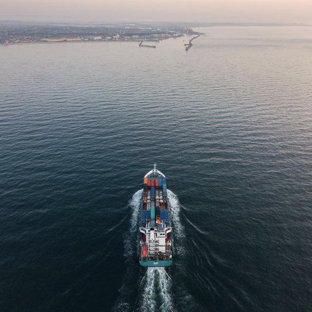 PortofBlyth's tweet photo. Container ship Orion arriving in Blyth this morning. Stunning image courtesy of photographer Callum Thompson. #PortofBlyth | #Shipping | #Blyth | #ContainerLine | #Northumberland https://t.co/yoz2jJ6OXH