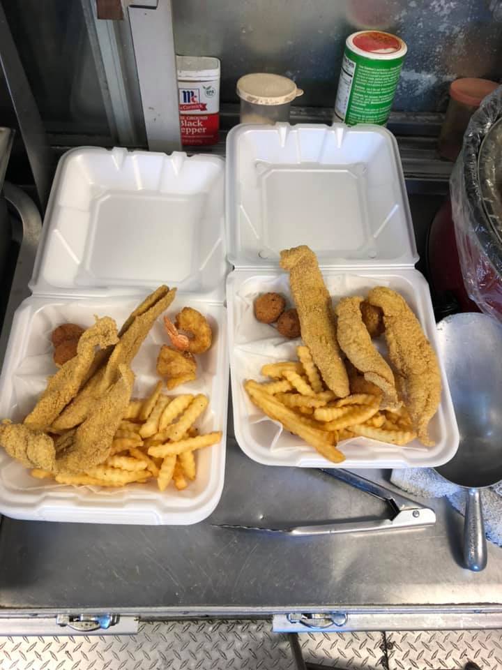 EMCIDTX's tweet photo. Celebrate National Catfish Day today with catfish filets from Southern Style Seafood in Porter! Located at 24626 Loop 494, the menu has something for everyone like fried fish, #shrimp &amp; chicken as well as #boudin balls. #EatinEMC #DineEMC #NationalCatfishDay #CatfishDay #Seafood https://t.co/4jeuwTEZyC