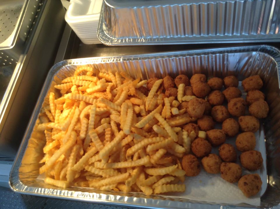 EMCIDTX's tweet photo. Celebrate National Catfish Day today with catfish filets from Southern Style Seafood in Porter! Located at 24626 Loop 494, the menu has something for everyone like fried fish, #shrimp &amp; chicken as well as #boudin balls. #EatinEMC #DineEMC #NationalCatfishDay #CatfishDay #Seafood https://t.co/4jeuwTEZyC