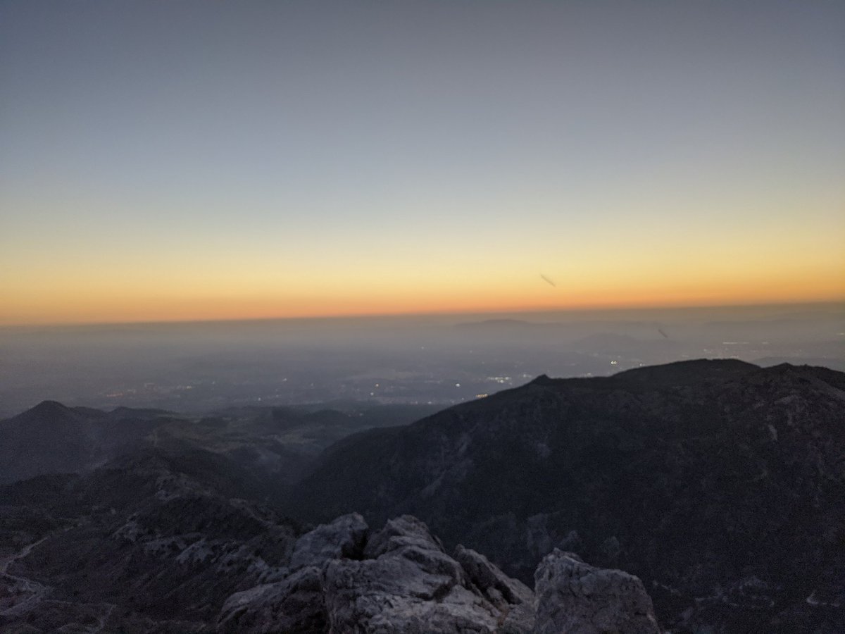 aljesusg's tweet photo. Trevenque trekking with my @RedHatJobs #redhatlife #RedHat cap https://t.co/nlphLz83cL