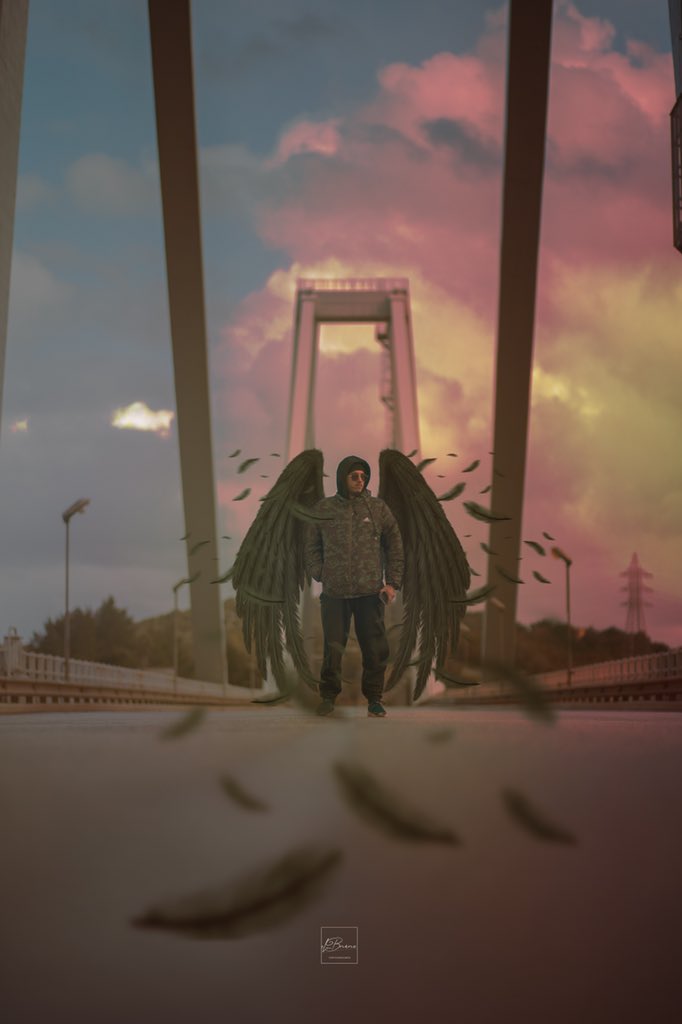 hamady157's tweet photo. Stitch my wings and pull the strings 🦅
 #new_edit https://t.co/sHA9OfmTWE