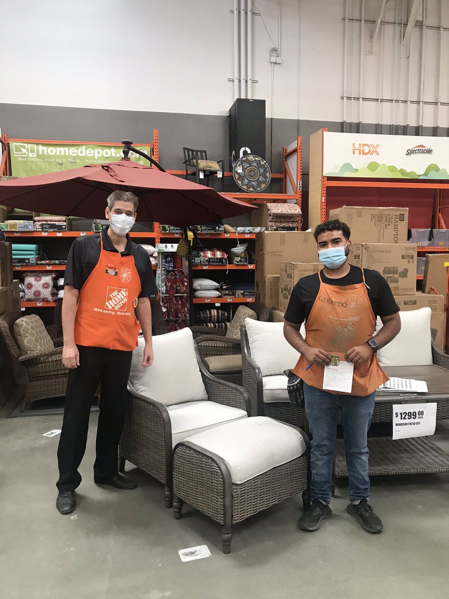 Great day spent at my old store 6601 Modesto. Recognizing OFA Gerardo for owning curbside pick up. So good to see so many familiar faces.