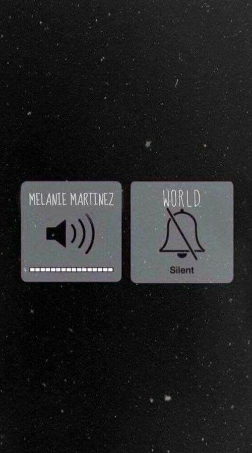 Melanie Martinez Dinleyen erkek ve ya kız kanka aranırr