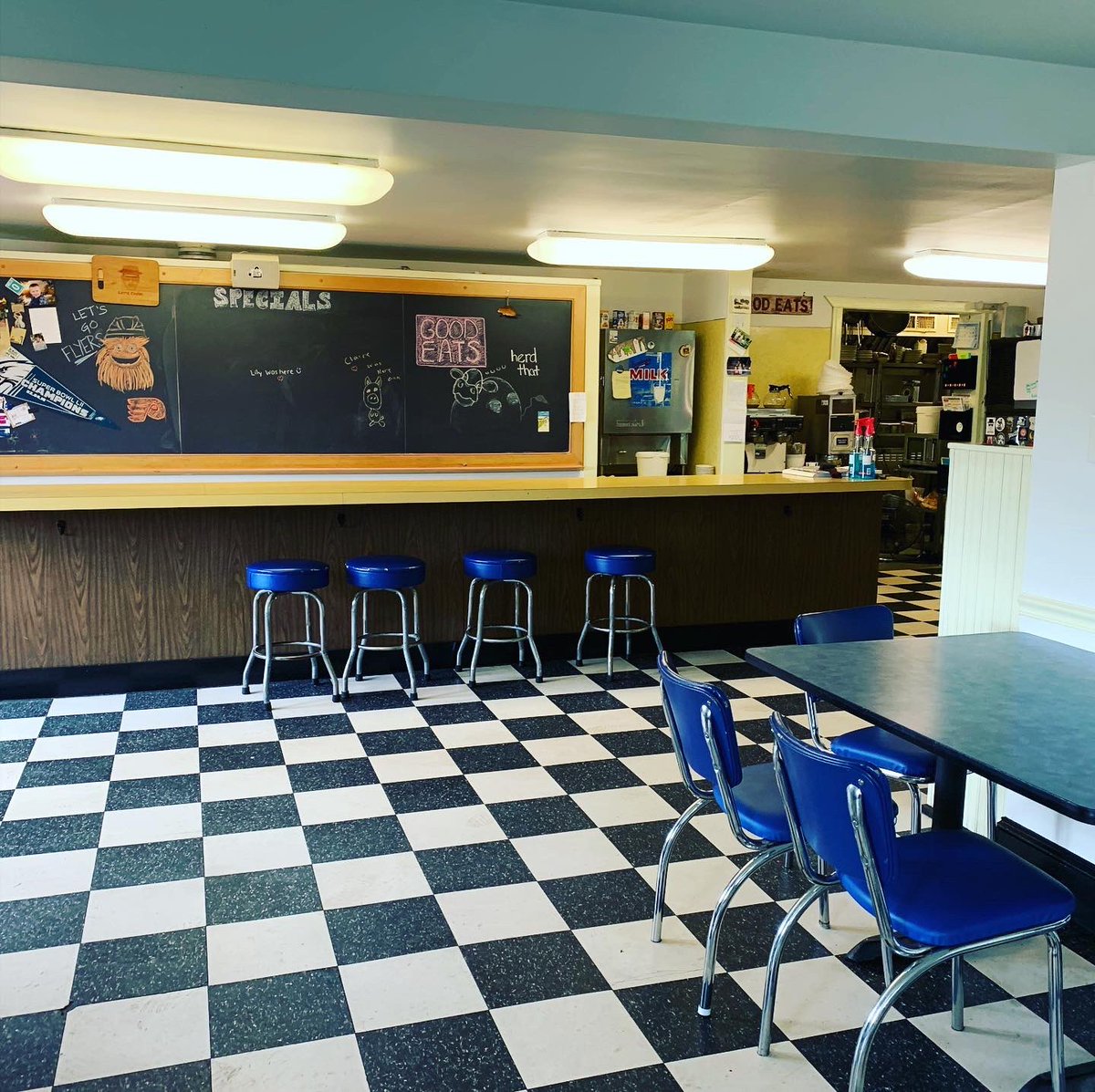 Cross Keys Diner tweet media