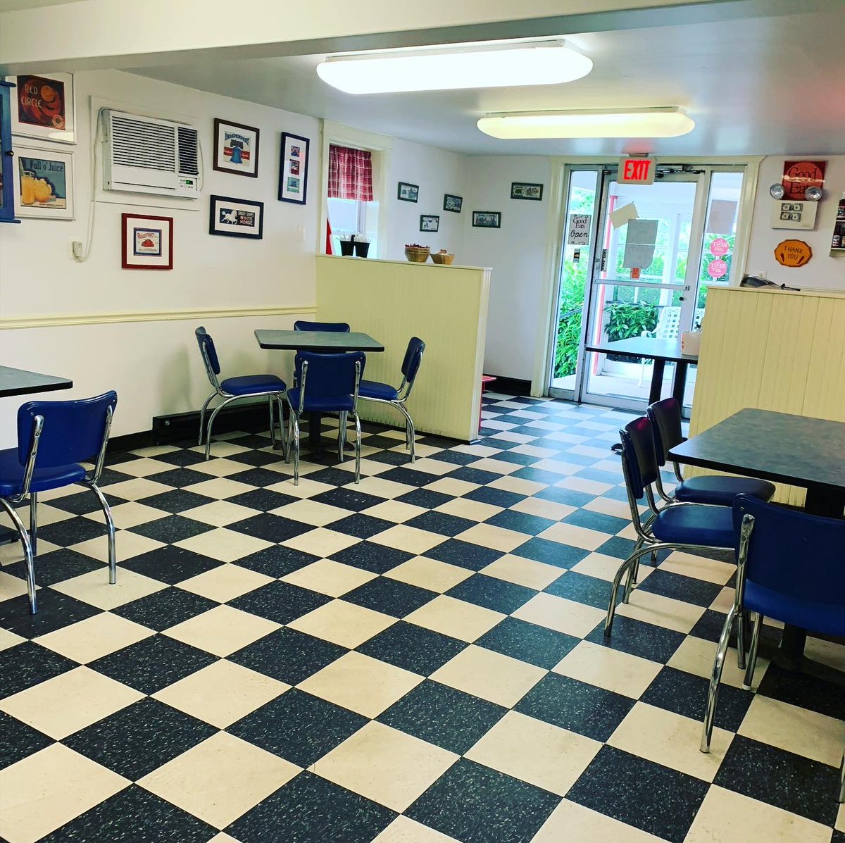 Cross Keys Diner tweet media