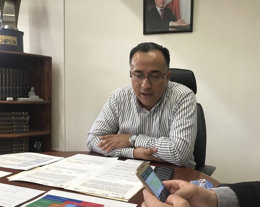 UscangaVillalba's tweet photo. Estamos realizando una intensa promoción en medios de comunicación del Programa Emergente de Oferta Educativa PEOE.

Fundamental para aquellos que aspiran a estudiar el bachillerato, una licenciatura o un posgrado.

💻 https://t.co/FxM2Iox3Gs
 📞 228 980 05 40. https://t.co/MJMx3q01IP