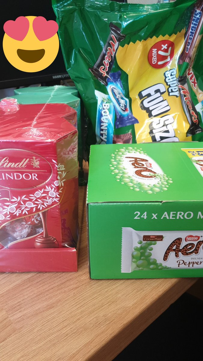 @WardC4StockportNHS (@wardc4stockpor1) on Twitter photo When your lovely patient decides you deserve a treat ~ on a mega scale 🥰 feeling so appreciated, good job Team E1
<a href="/StockportNHS/">Stockport NHS FT</a> When your lovely patient decides you deserve a treat ~ on a mega scale 🥰 feeling so appreciated, good job Team E1
<a href="/StockportNHS/">Stockport NHS FT</a>