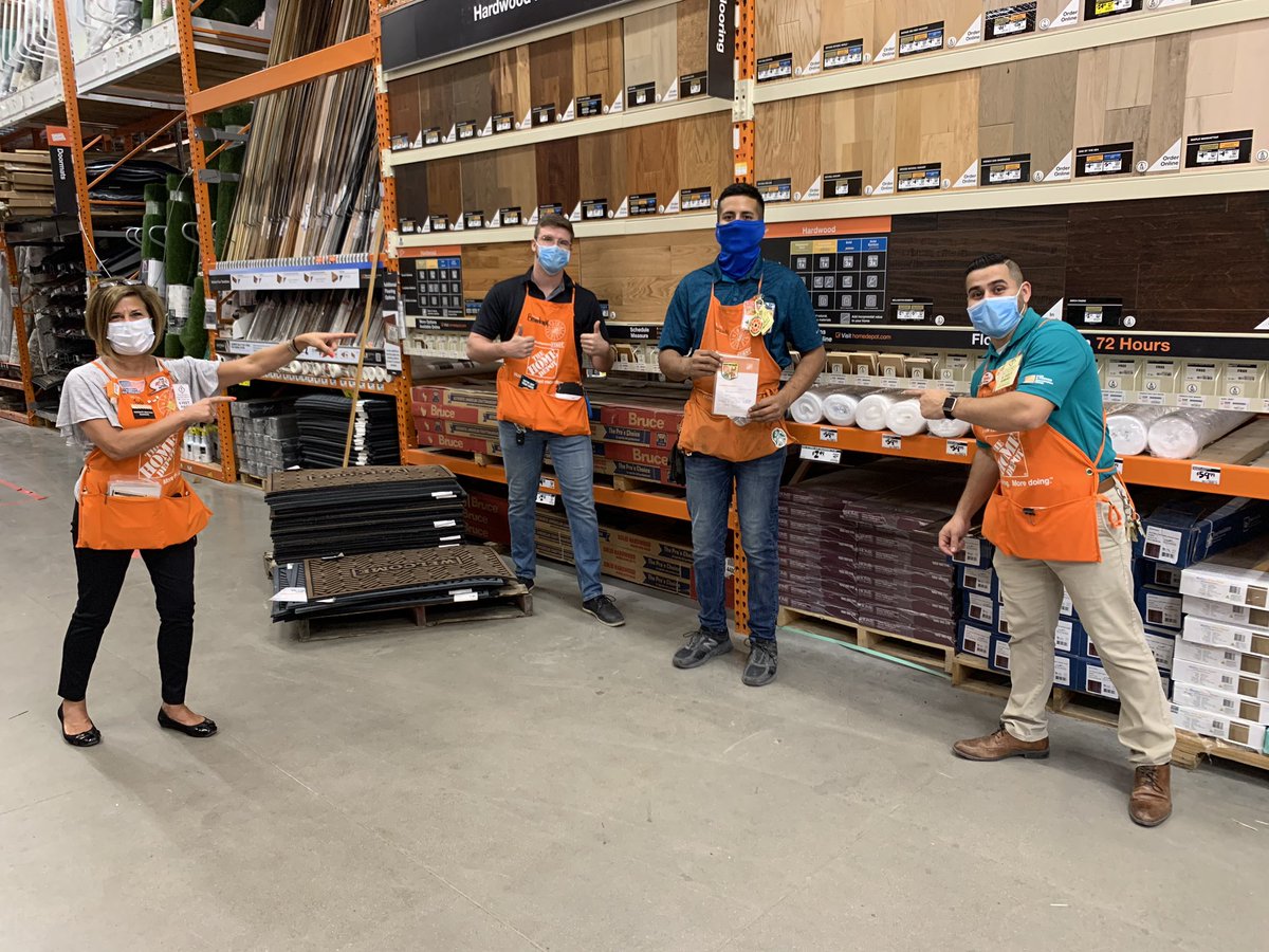 0587_Angel's tweet image. Thank you @Penn_DSM for stopping by and recognizing Brandon for his Can Do Attitude and willingness to help in all areas of the store.