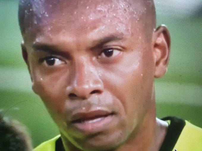 EbYswmAXgAAc1_i?format=jpg&name=small