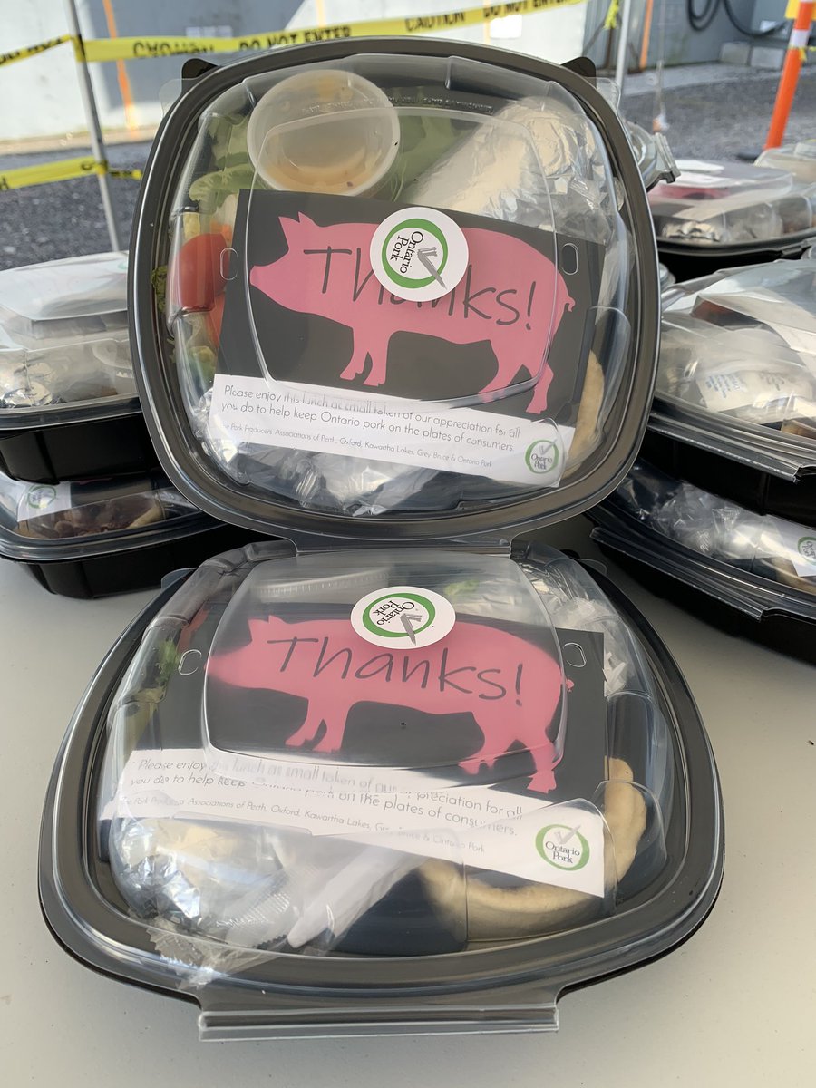 AndreaDeGroot2's tweet image. @OntarioPorkNews Gratitude lunch- Handing out lunches to the everyday hero’s at @ConestogaMeats !! Thank you for keeping pork on our fork! 

@frankwood_1 
@modernfarmer 
@BethanyWinstone