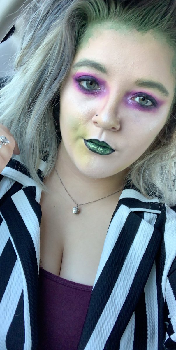 halley_Cakes's tweet photo. @trishapaytascal saw you were obsessed with Beetlejuice on TikTok so here is my beetlejuice costume from last Halloween thought you might appreciate. (Plus My friend who was super pregnant and had just gotten married like an hour earlier) https://t.co/7LmIjI0V1Z