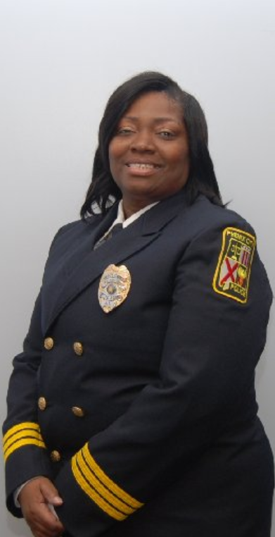 kaitlancollins's tweet photo. The assistant police chief in Phenix City, Alabama died yesterday after a three-week battle with coronavirus. Gail Green-Gilliam worked for the department for over three decades &amp; was a foster parent to special needs children &amp; adults, the police chief said. How heartbreaking. https://t.co/9hfojxkqMP