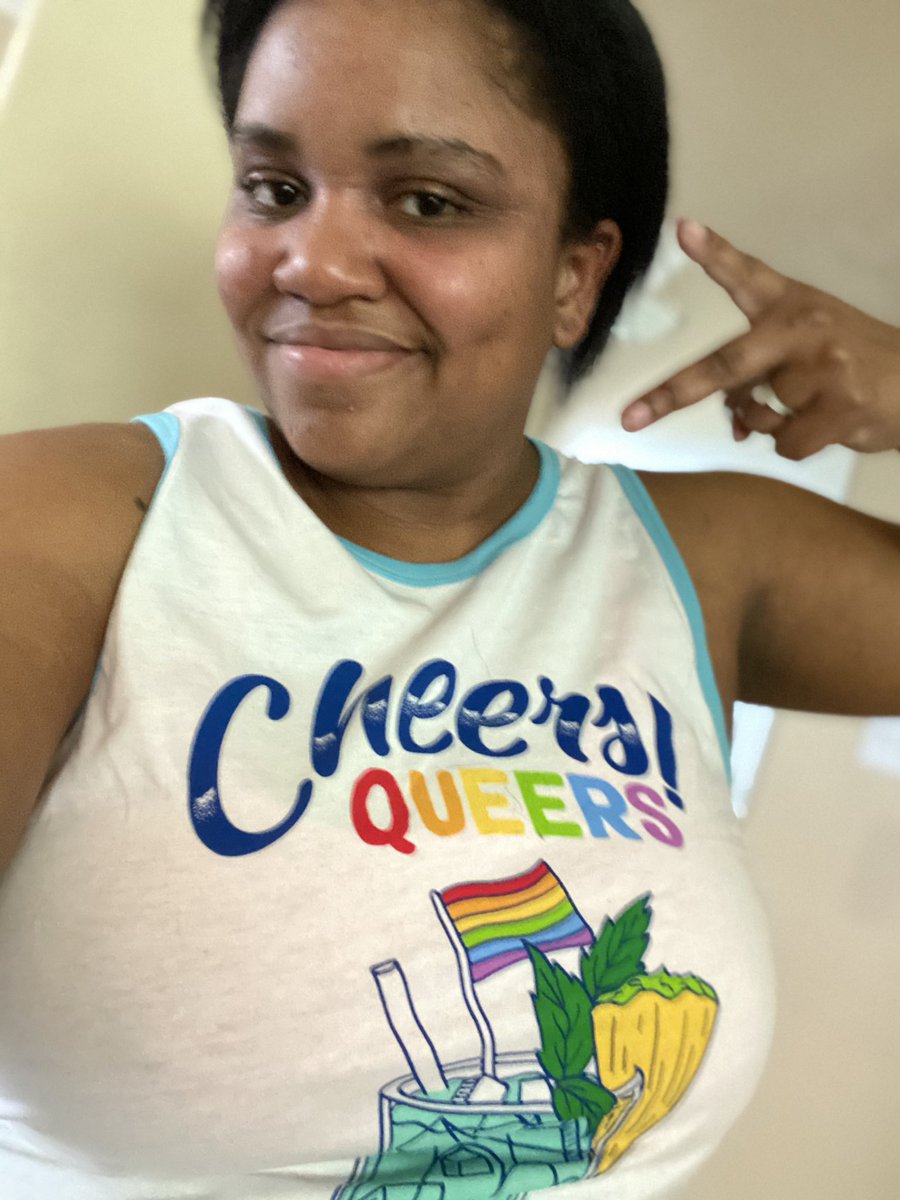 Just because I’m not going out in public doesn’t mean I’m not flaunting my #pride gear!! 

#PrideMonth #cheersqueers