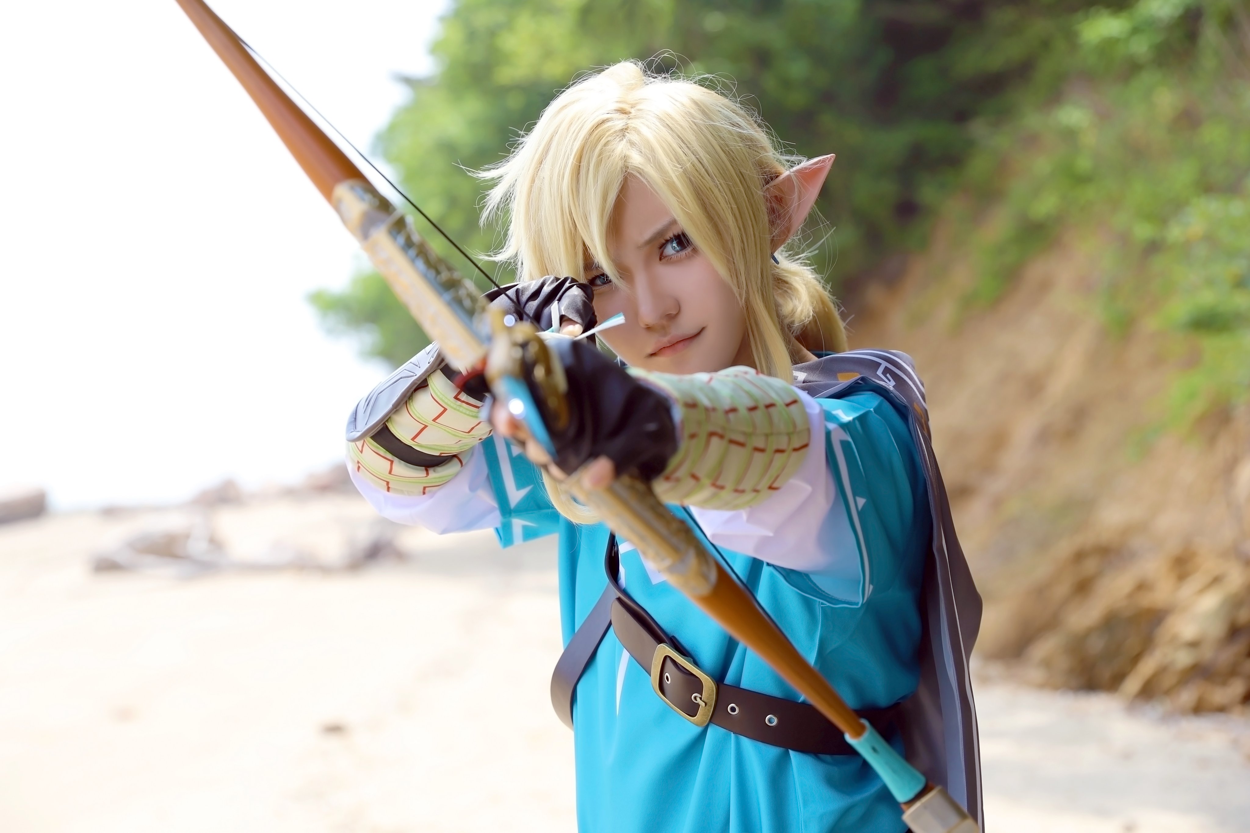 Female link cosplay from the legend of Zelda. #cosplay #co…