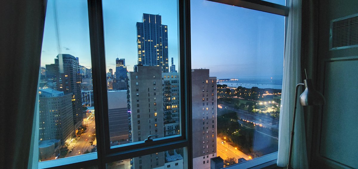 Sailing_America's tweet photo. @HiltonGardenInn @chicago thanks for the gorgeous views of #lakemichigan https://t.co/deQsW1mXXu