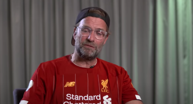 estoesanfield_'s tweet photo. Klopp: "Mi mensaje es que todo esto es por ustedes, espero que lo disfruten. Es por mucha gente, como Kenny, estas noches son gracias a ellos, por lo que construyeron, por Shankly y Paisley. Por Steven, que cargó por 20 años sobre sus hombros con este club". https://t.co/uBXnQEB9iZ