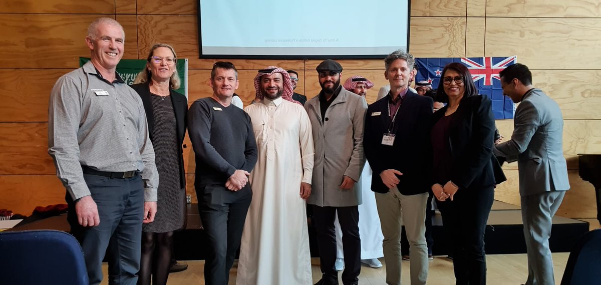 مرشد /مترجم-حيدر بوعبيد tweet media