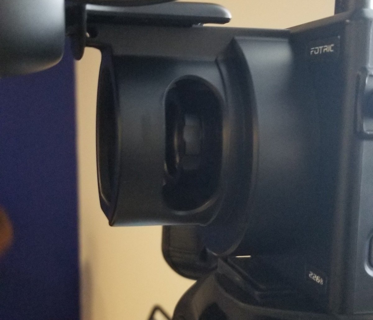 IAH Looking after our United family with  thermal camera technology. Quick, Easy, and Safe!👍