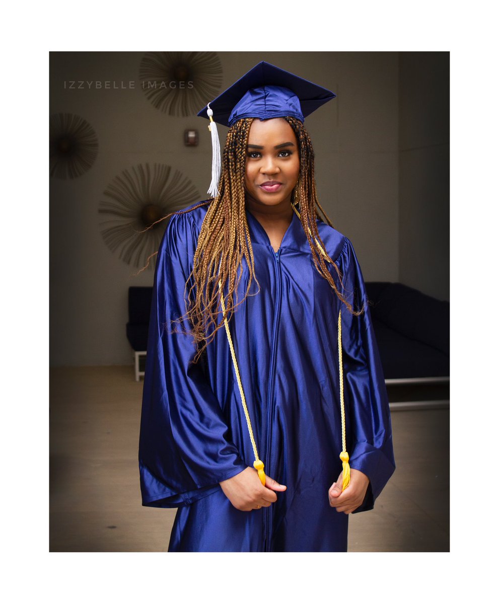 My sis @angelicatooni is officially a high school graduate today!!!! 🙌🏻🙌🏻🙌🏻🙌🏻💃🏻💃🏻💃🏻💃🏻 So proud of you sis! #graduation #classof2020 #congratulations #littlesister #sis #loveyou